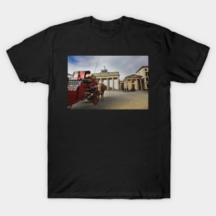 Brandenburg Gate, Berlin City colored T-Shirt